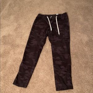 Vuori- Ripstop Climber pants. Black Camo.
